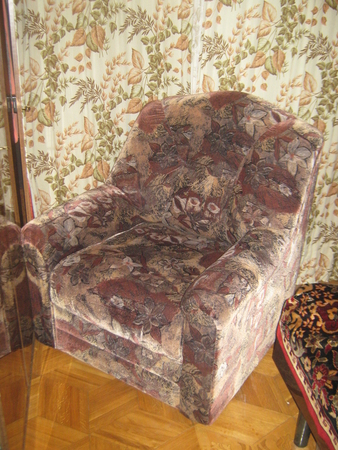 отдам даром мебель комод. барахолка нефтегорск картинки. кресло за 50000. мягкая мебель в челябинске металлургический район. мебель даром в калининграде.